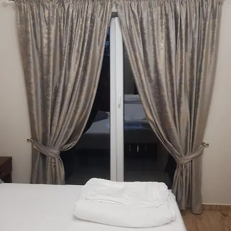Bed & Breakfast Tropico Sniadanie Basen Jacuzzi - Zapraszamy Kochanych Gosci!!! Pobierowo