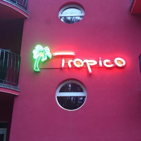 ベッド・アンド・ブレックファスト Villa Tropico Sniadanie I Obiadokolacja