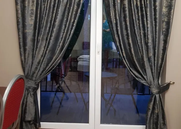 Tropico Sniadanie I Obiadokolacja